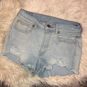Whitewashed AEO distressed jean shorts
